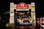 Rallye Český Krumlov: Vyhlášení výsledků na cílové rampě
